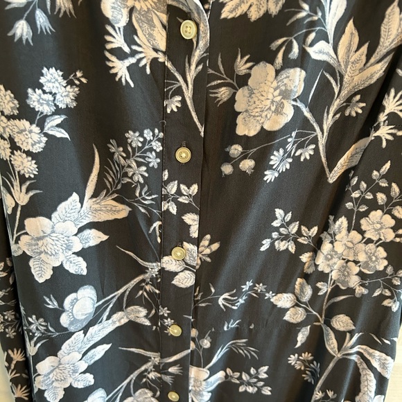 Loft Dress - Picture 2 of 5